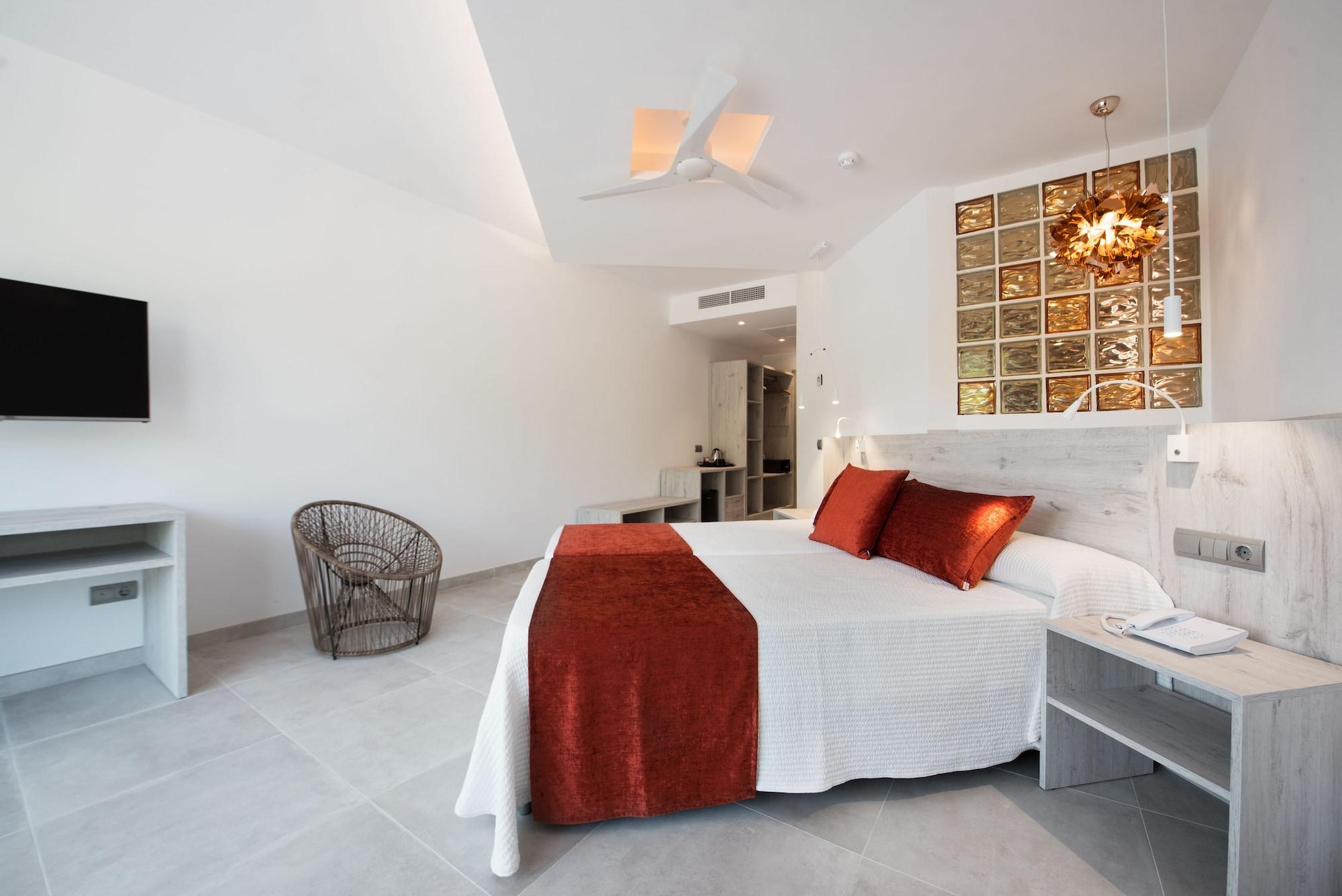 Hotel Abrat Sant Antoni de Portmany Exterior foto