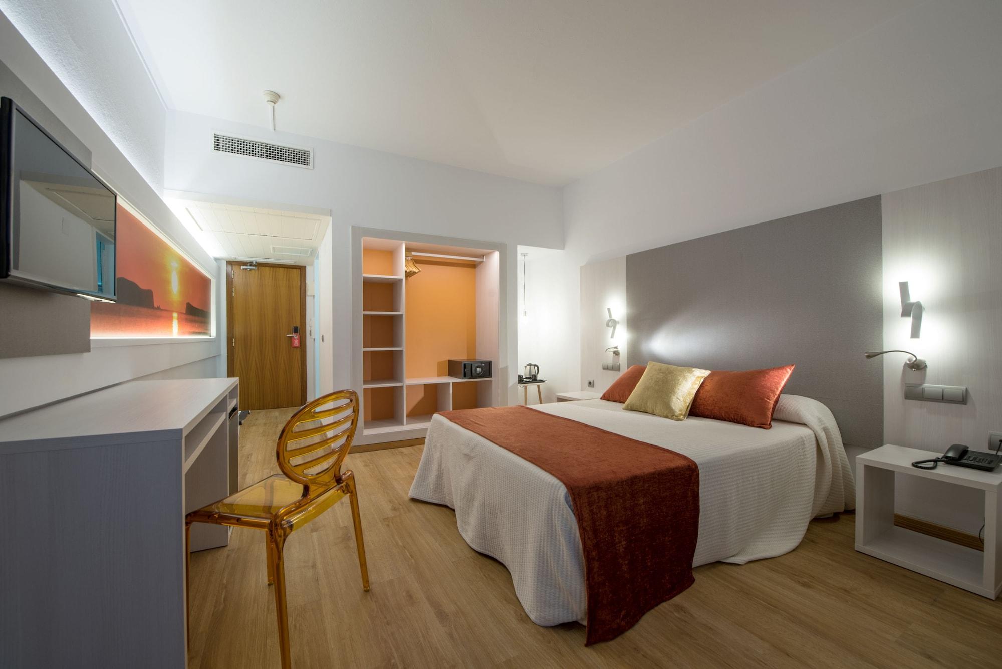 Hotel Abrat Sant Antoni de Portmany Exterior foto