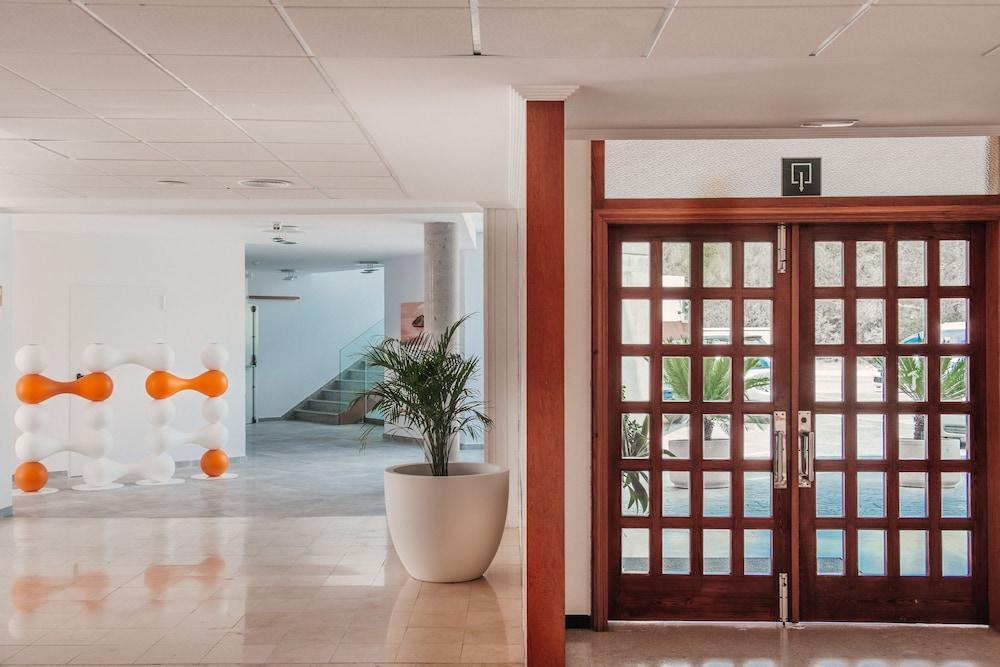 Hotel Abrat Sant Antoni de Portmany Exterior foto