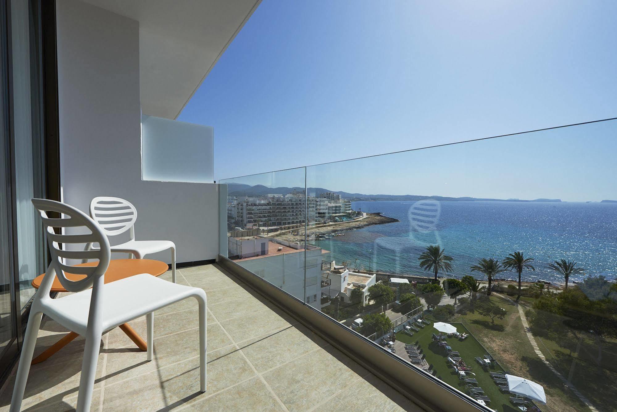 Hotel Abrat Sant Antoni de Portmany Exterior foto